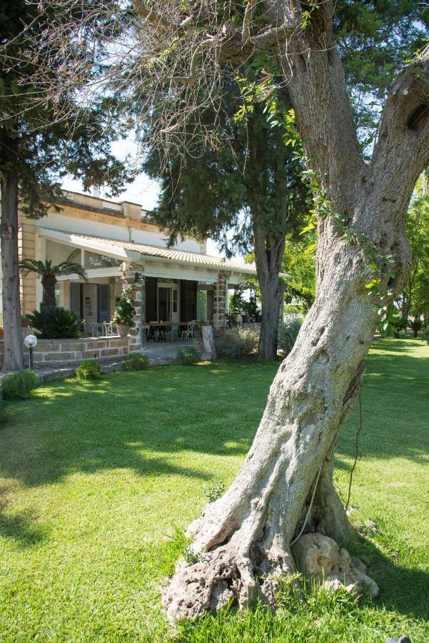 Dimora Del Duca, Masseria B&B Di Charme 몬테로니디레체 외부 사진