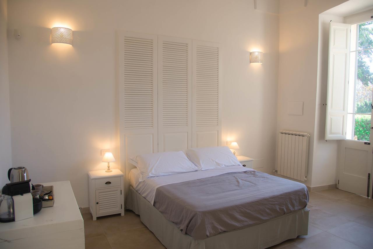 Dimora Del Duca, Masseria B&B Di Charme 몬테로니디레체 외부 사진