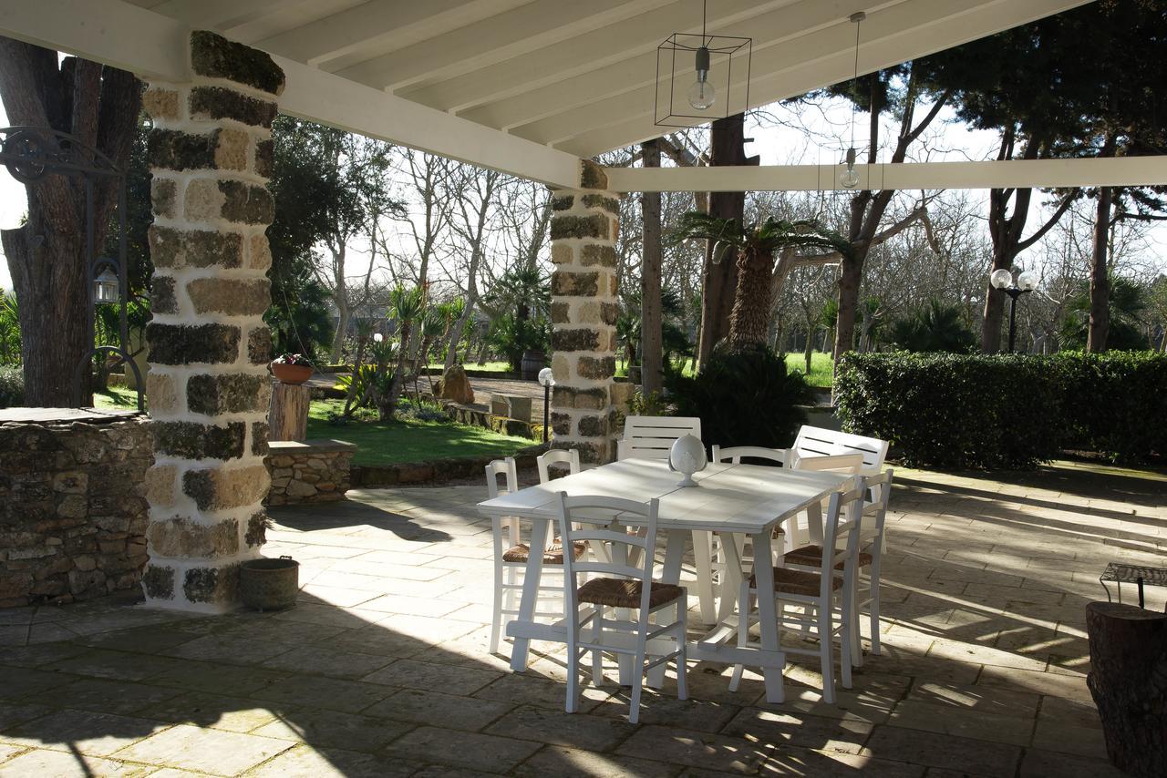 Dimora Del Duca, Masseria B&B Di Charme 몬테로니디레체 외부 사진