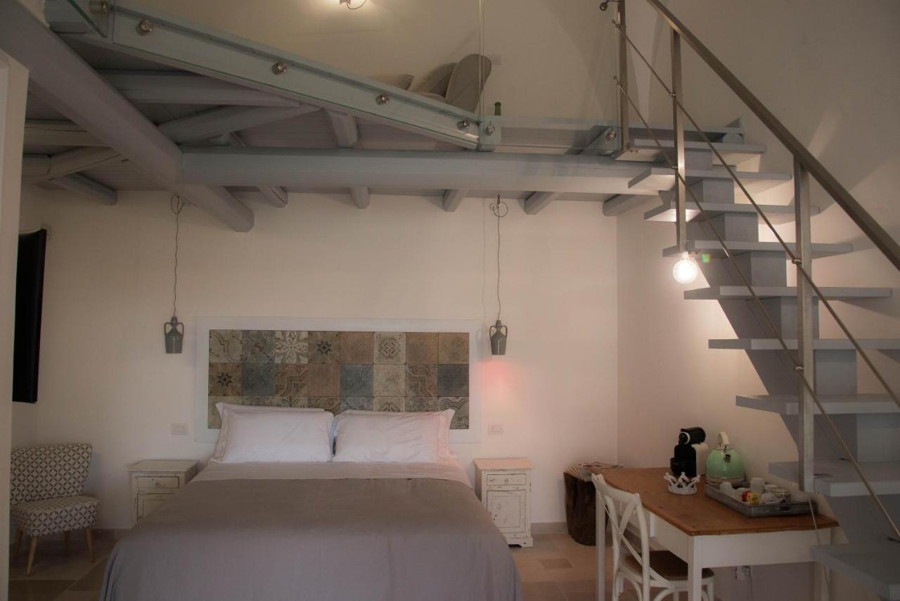 Dimora Del Duca, Masseria B&B Di Charme 몬테로니디레체 외부 사진