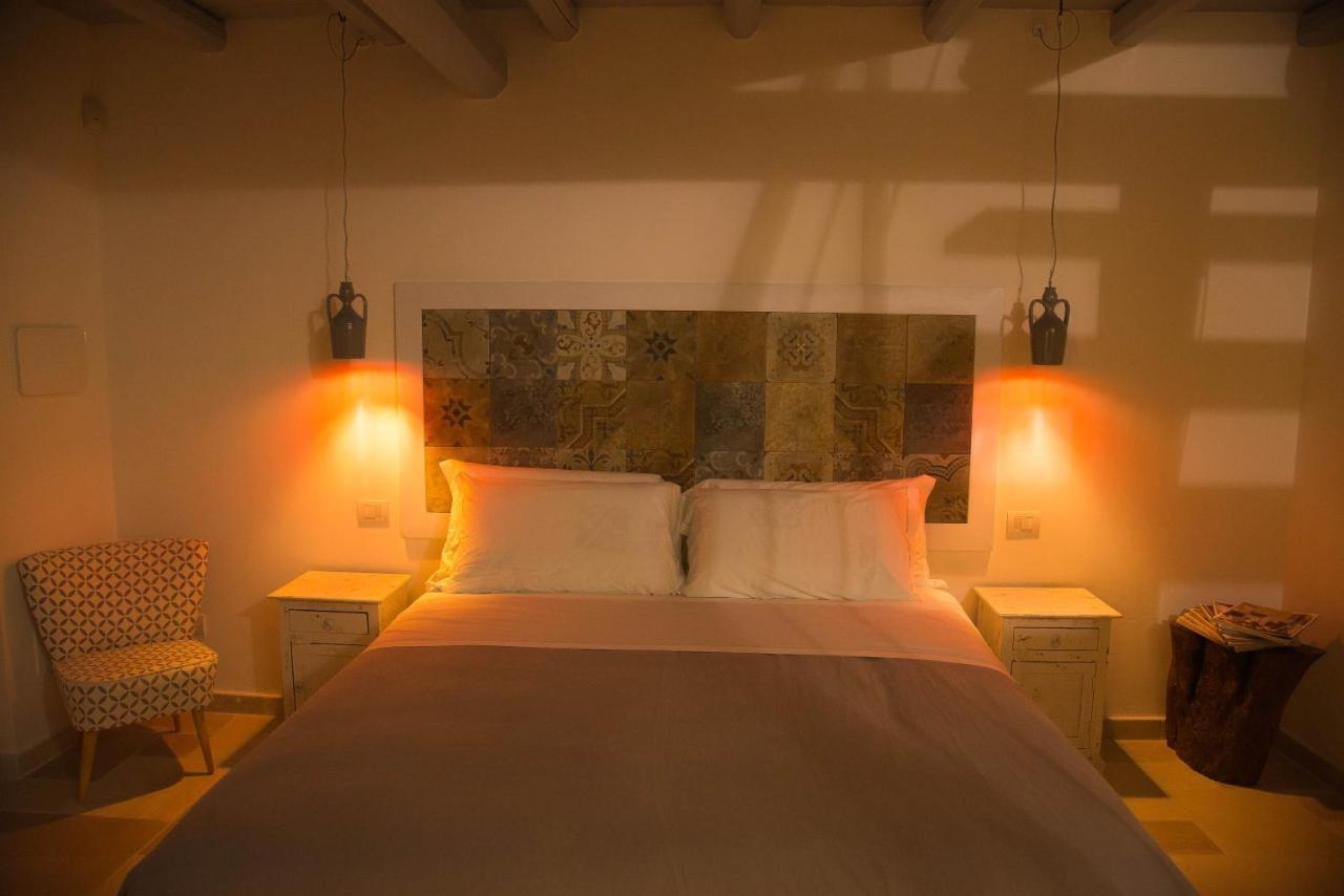 Dimora Del Duca, Masseria B&B Di Charme 몬테로니디레체 외부 사진